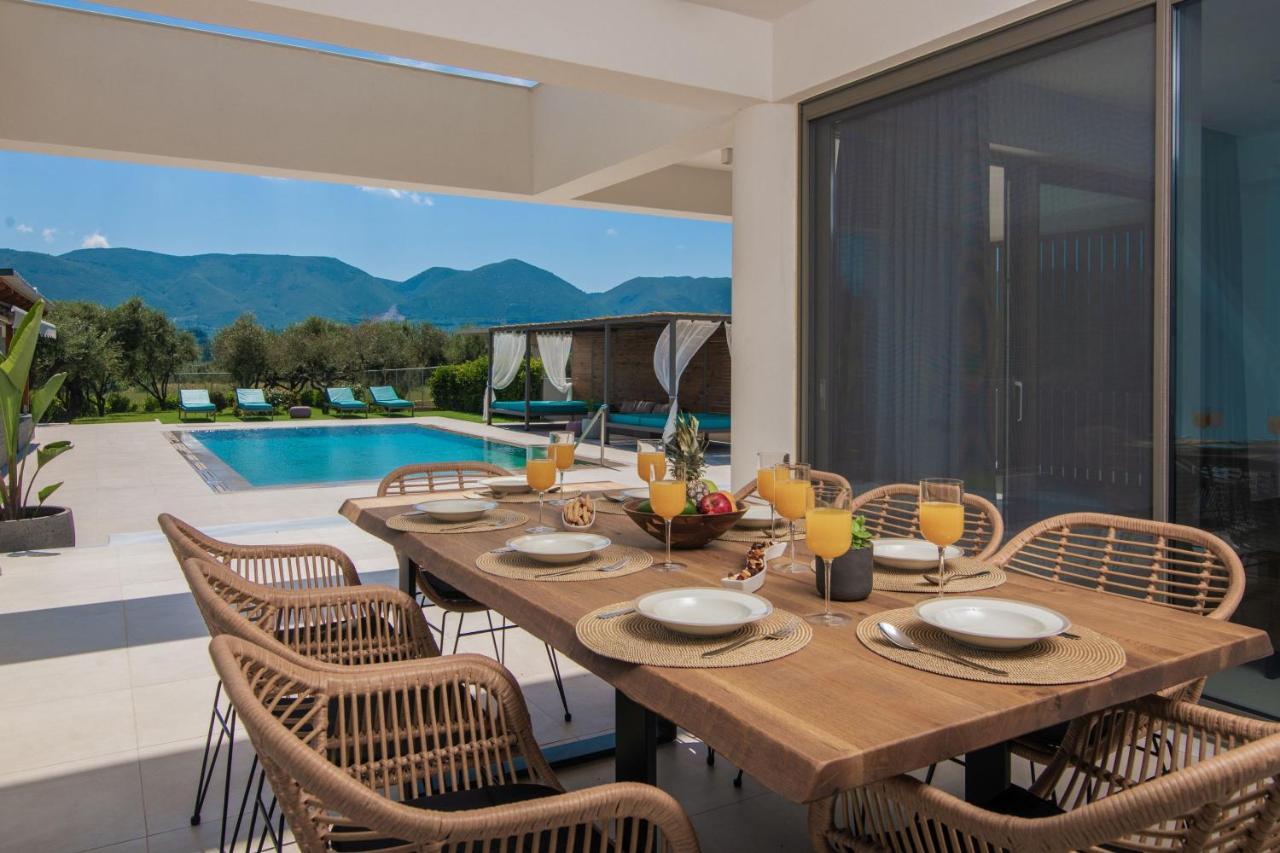 Antonia Villa - Luxurious Serenity With Private Pool, By Zantewize Kalipádhon Extérieur photo
