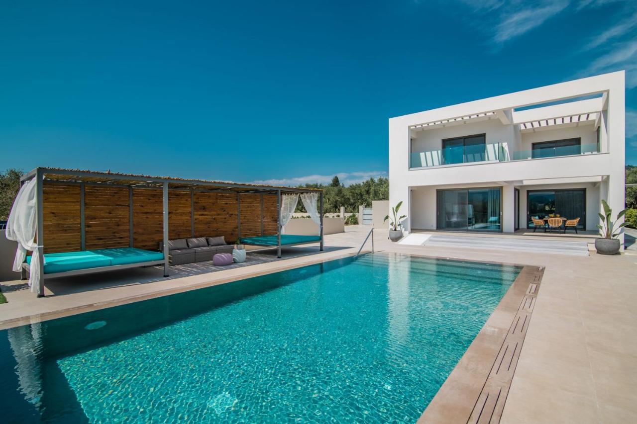 Antonia Villa - Luxurious Serenity With Private Pool, By Zantewize Kalipádhon Extérieur photo