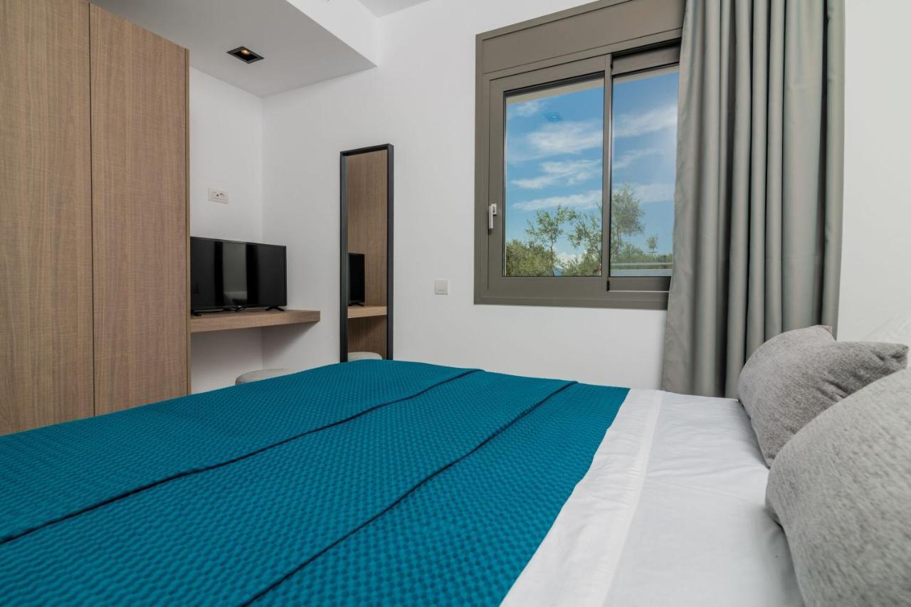 Antonia Villa - Luxurious Serenity With Private Pool, By Zantewize Kalipádhon Extérieur photo