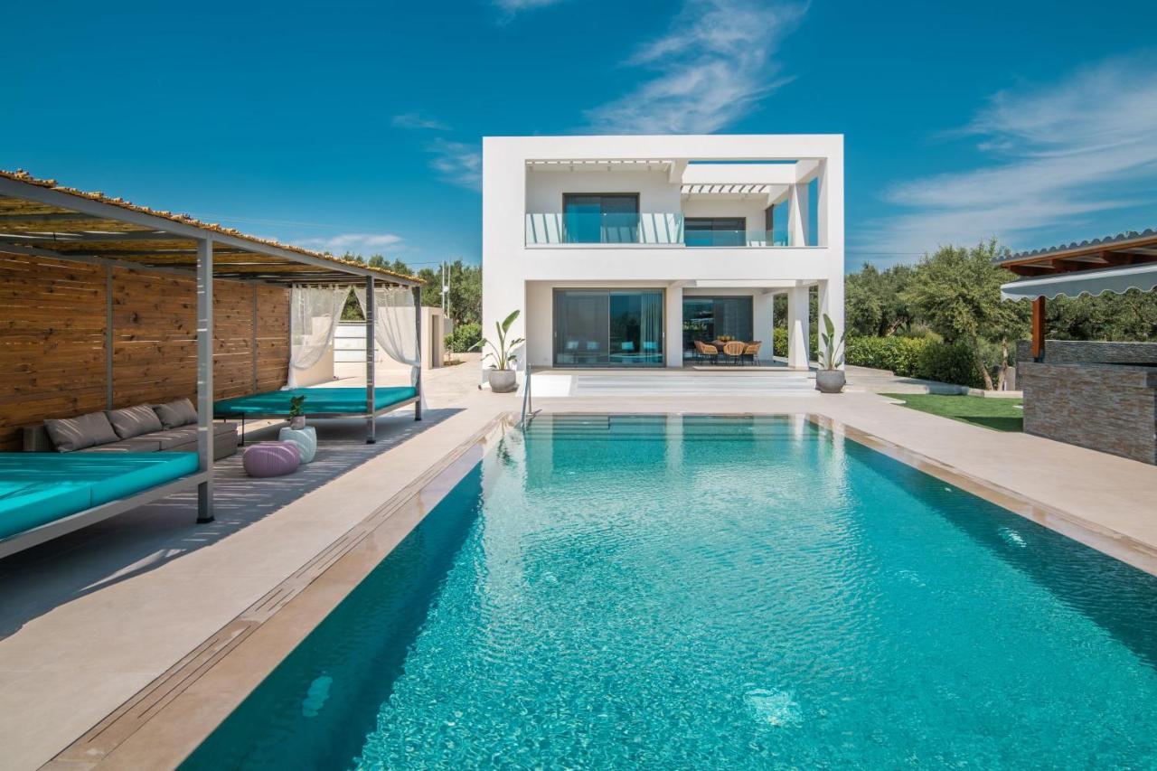 Antonia Villa - Luxurious Serenity With Private Pool, By Zantewize Kalipádhon Extérieur photo
