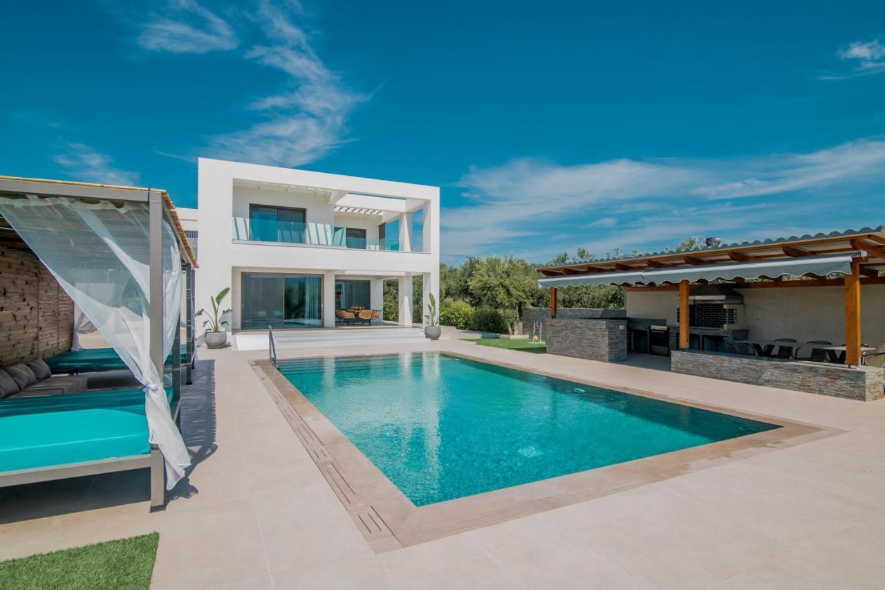 Antonia Villa - Luxurious Serenity With Private Pool, By Zantewize Kalipádhon Extérieur photo