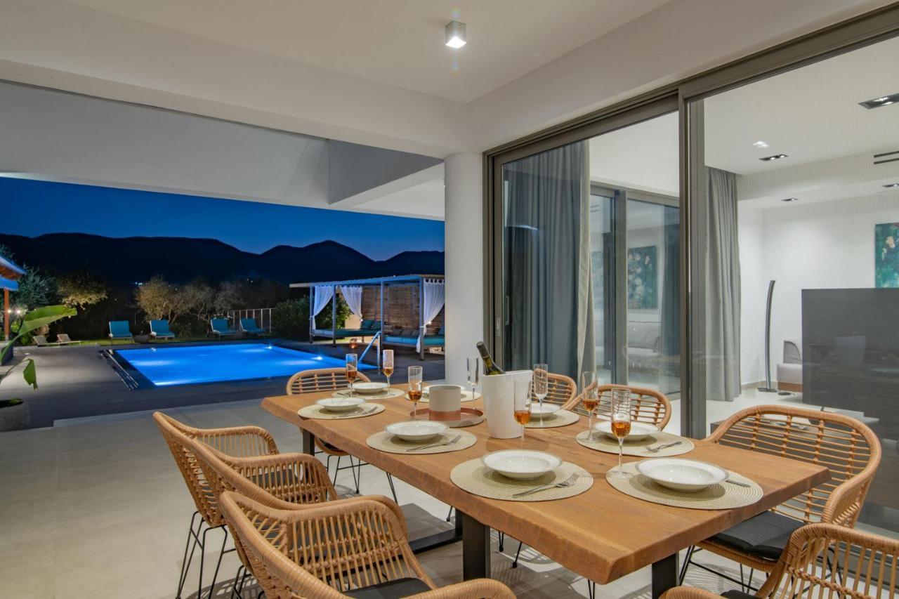 Antonia Villa - Luxurious Serenity With Private Pool, By Zantewize Kalipádhon Extérieur photo